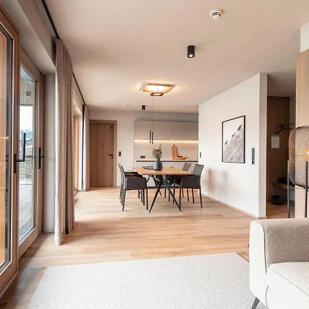 Luxury With Sauna, Gondola Within Walking Distance *